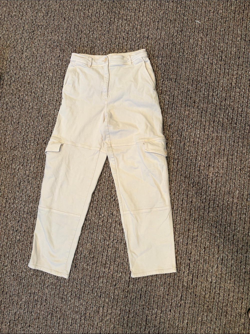 ARTIZIA Wilfred Free Beige Modern Cargo Pants - Neutral Utility Style